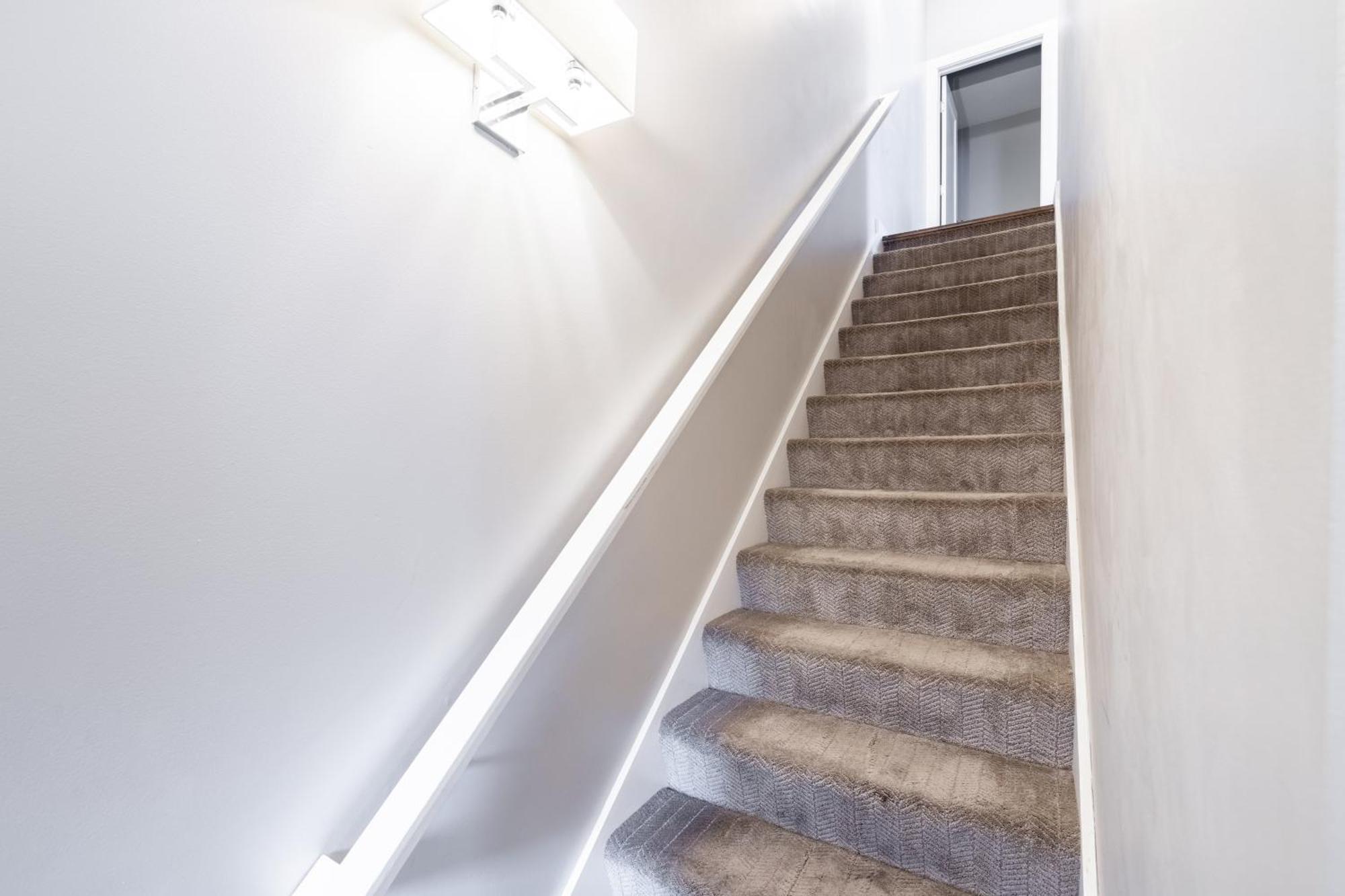 Luxury Downtown Townhome Unit 13 Cleveland Exterior photo
